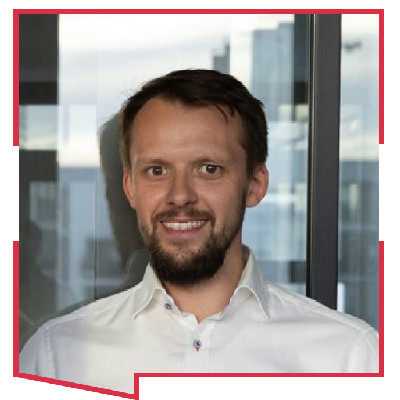 Dr. Christian Stoll