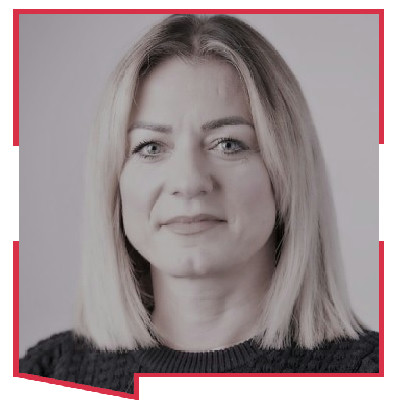 Paula Llewellyn