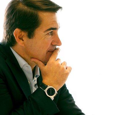 Carlos Torres Vila