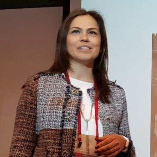 Özge Çelik