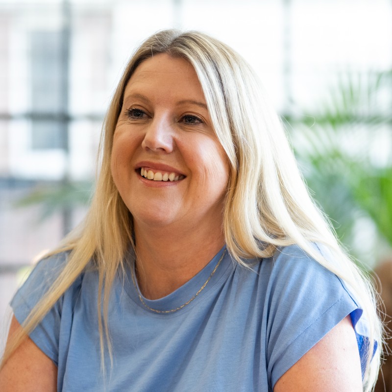 Jenny Holt