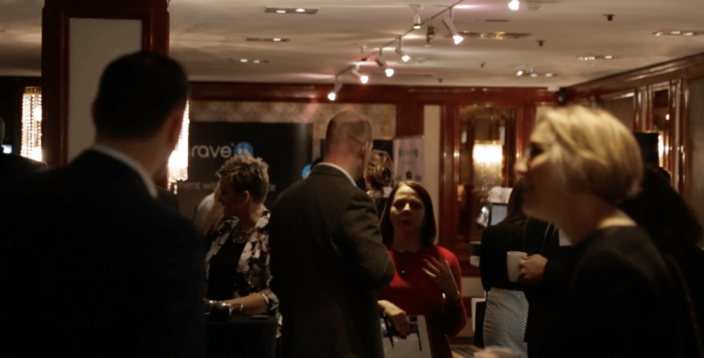 Marketforce - 20:20 Customer Experience in Financial Services 2016