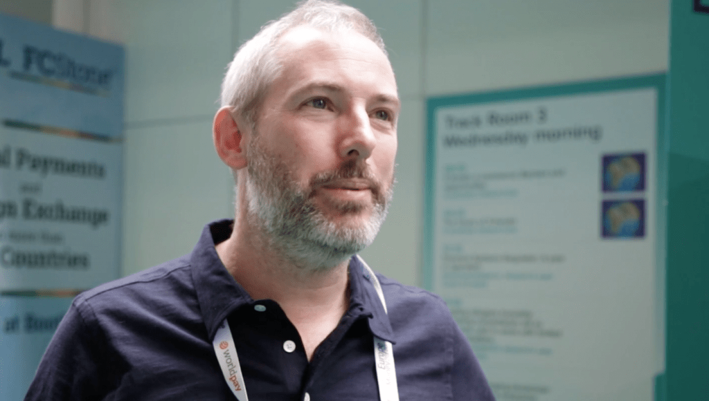 Michael Kent, Azimo